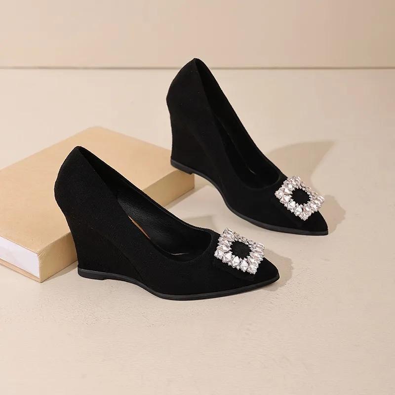 Fashion Shallow Wedge Single Fall New Pointed Toe Rhinestone Square Buckle Slip Foot Anti-Slide Heel Low Top Shoes