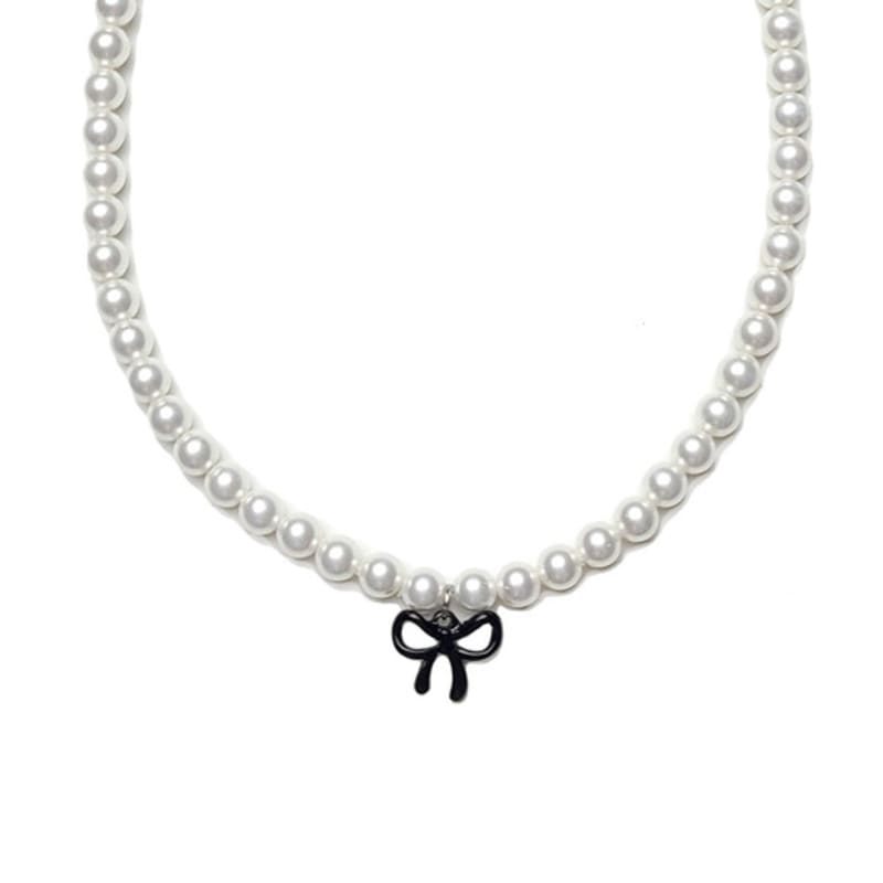 L’OMBRILLANT Black Ribbon Pearl Necklace