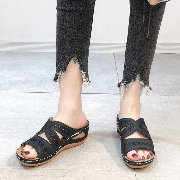 Сандалии 2024 Новые босоножки на танкетке и платформе Женская обувь Тапочки большого размера Женские