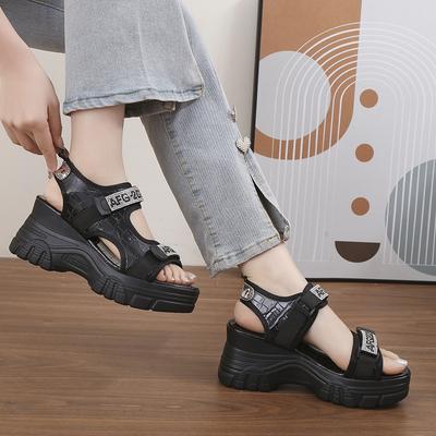 Женские босоножки в спортивном стиле, лето 2024, новые стразы, липучки, открытый носок, верхняя одежда, босоножки на толстой подошве с танкеткой