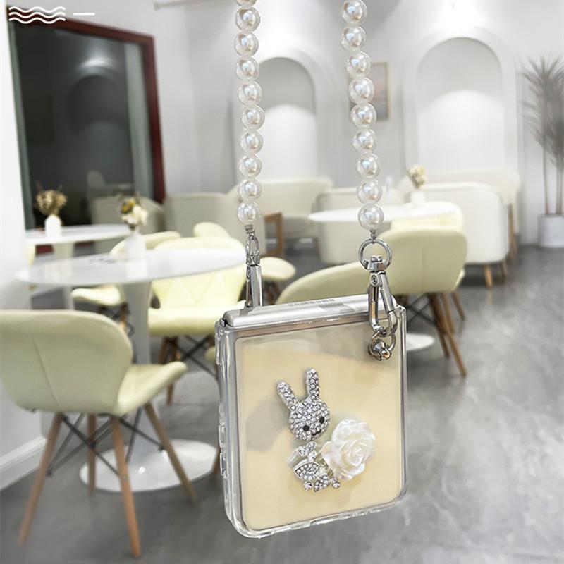 Rhinestone Rabbit Phone Cases For Samsung Galaxy Zflip 3 5g Fashion Niche Pearl Chain Cover For Galaxy Zflip Z Flip 4 Capa