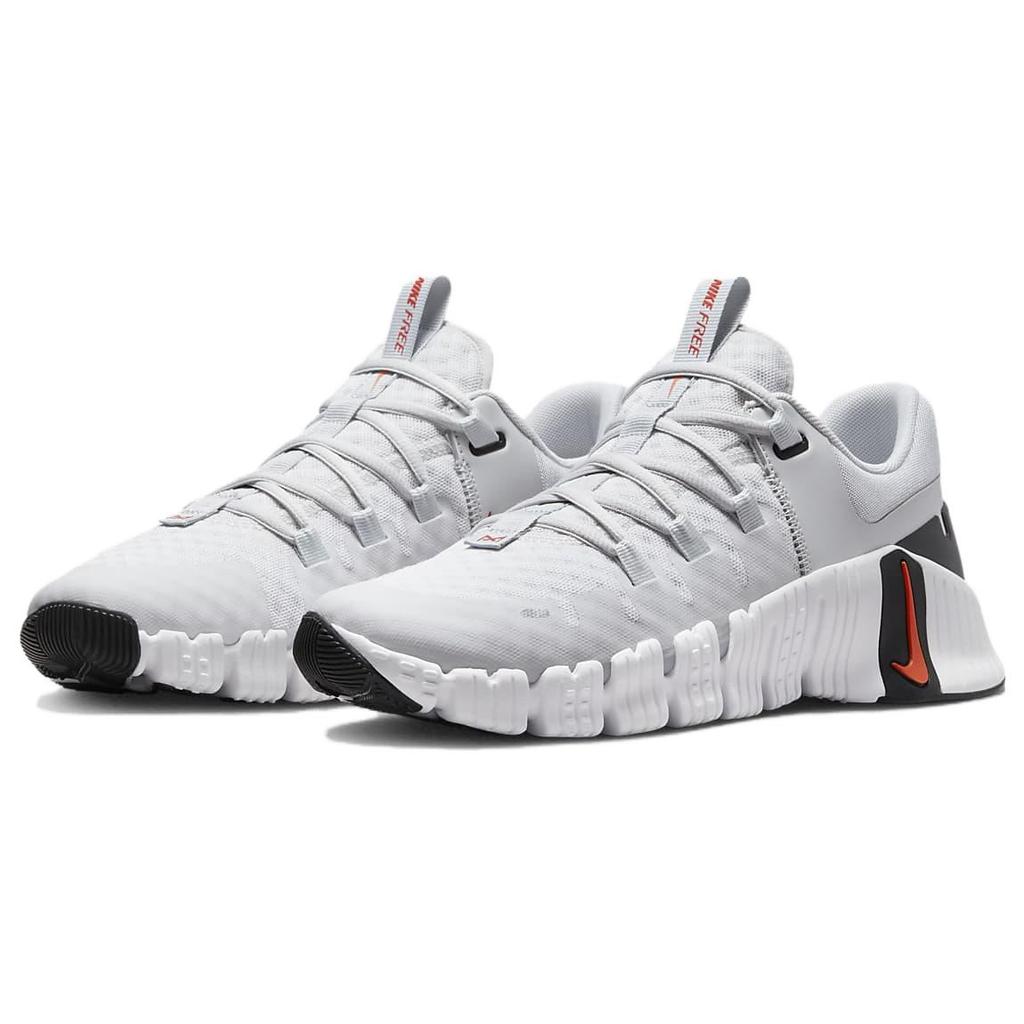 (WMNS) Nike Free Metcon 5 'Photon Dust Picante Red' Women's DV3950-002