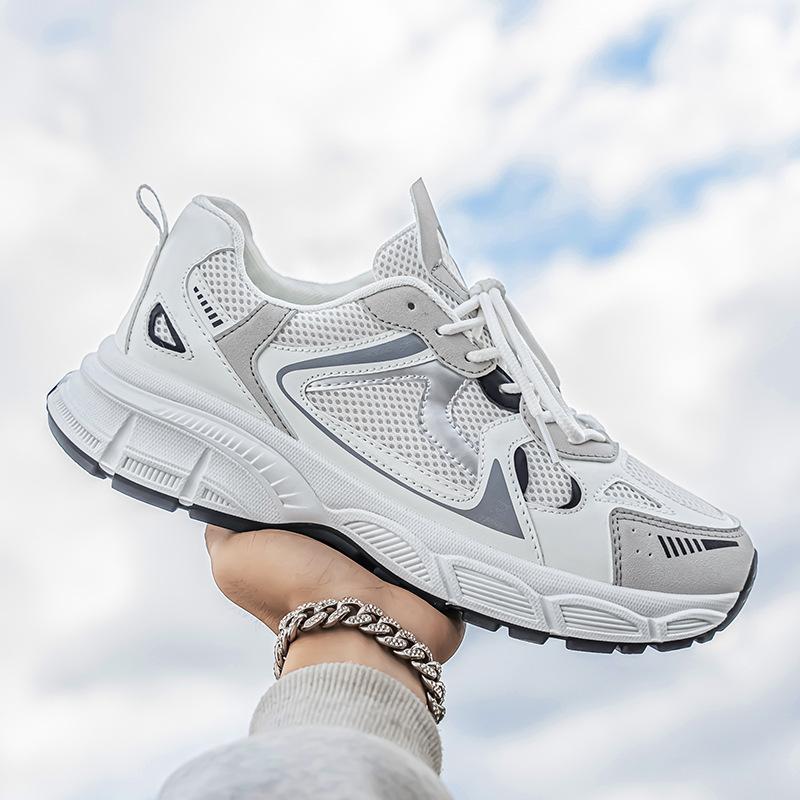 Мужская обувь 2025 года, новая весенняя дышащая сетчатая серебристая обувь для папы, мужская жареная уличная повседневная трендовая универсальная спортивная обувь