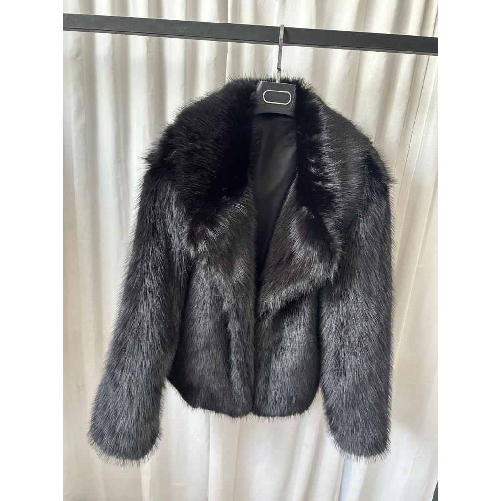 Women's Lapel Collar Long Sleeve Faux Fur Coat Loose Fit Casual Winter Short Jacket
