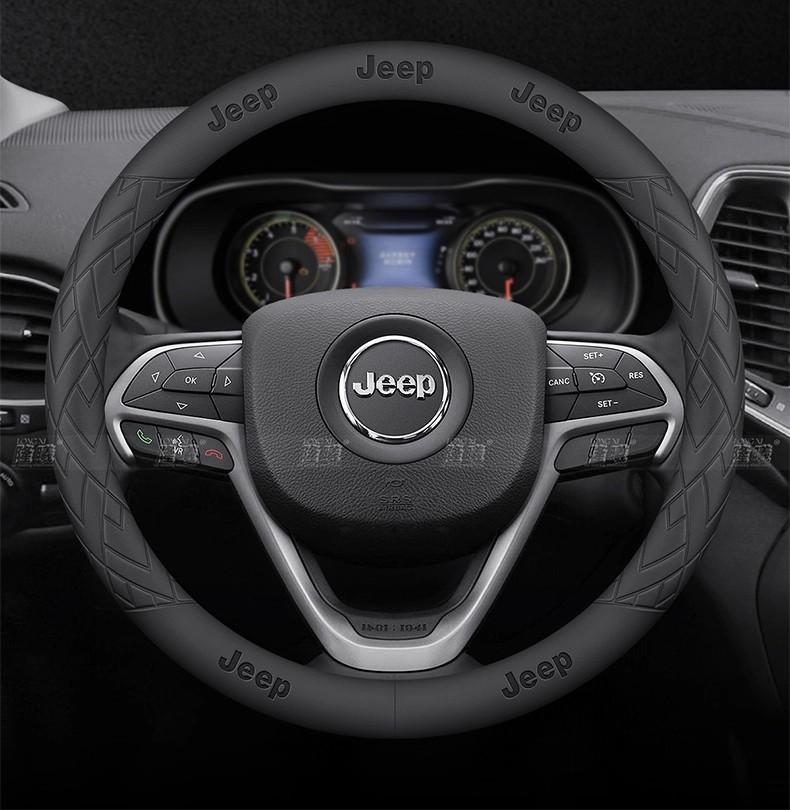 Car AntiSlip Leather Steering Wheel Cover For Jeep Wrangler Renegade Patriot Commander Grand Cherokee Compass Wagoneer Gladiator