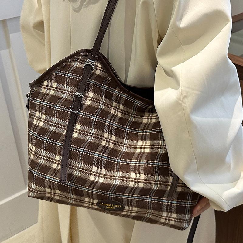 Большая вместительная сумка-тоут в литературном стиле для женщин, новая модная универсальная сумка на одно плечо в корейском стиле для поездок на работу