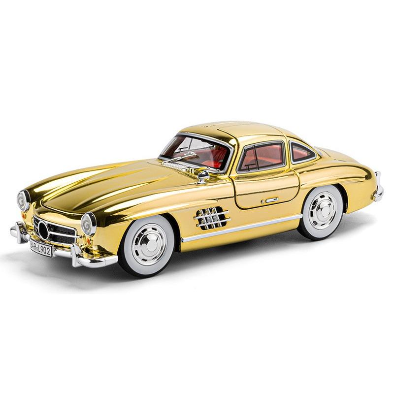 Масштаб 1/24 Классический автомобиль Benz 300SL Металлическая литая модель автомобиля со звуком и светом Коллекционирование Хобби Настольное декоративное украшение Подарок