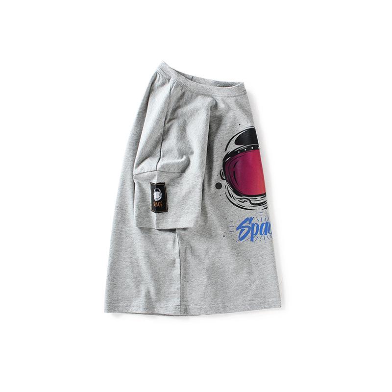 Детские летние хлопковые футболки в корейском стиле с короткими рукавами для мальчиков среднего и крупного возраста.