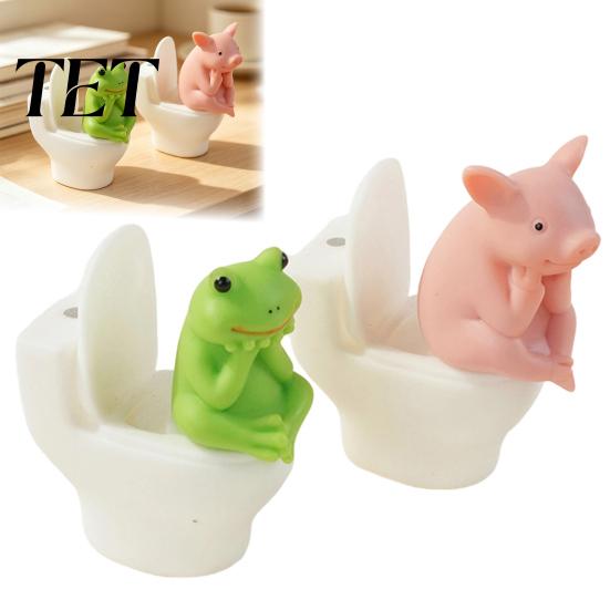 Cute Desk Decompression Ornaments 2Pcs Resin Meditation Pig And Frog Figurines, Funny Toilet Animal Ornament for Desktop Compact Stress Relief