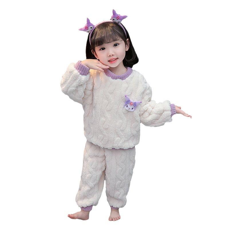 «Фланелевая пижама для девочек — уютный комплект из двух предметов на осень/зиму»