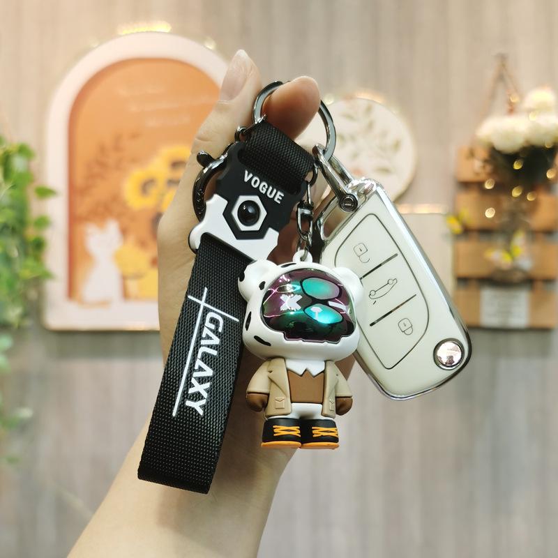 DS Master Xiongbing Iron General Car Remote Key Cover with Buckle – Unisex Car Key Aftermarket Accessory.