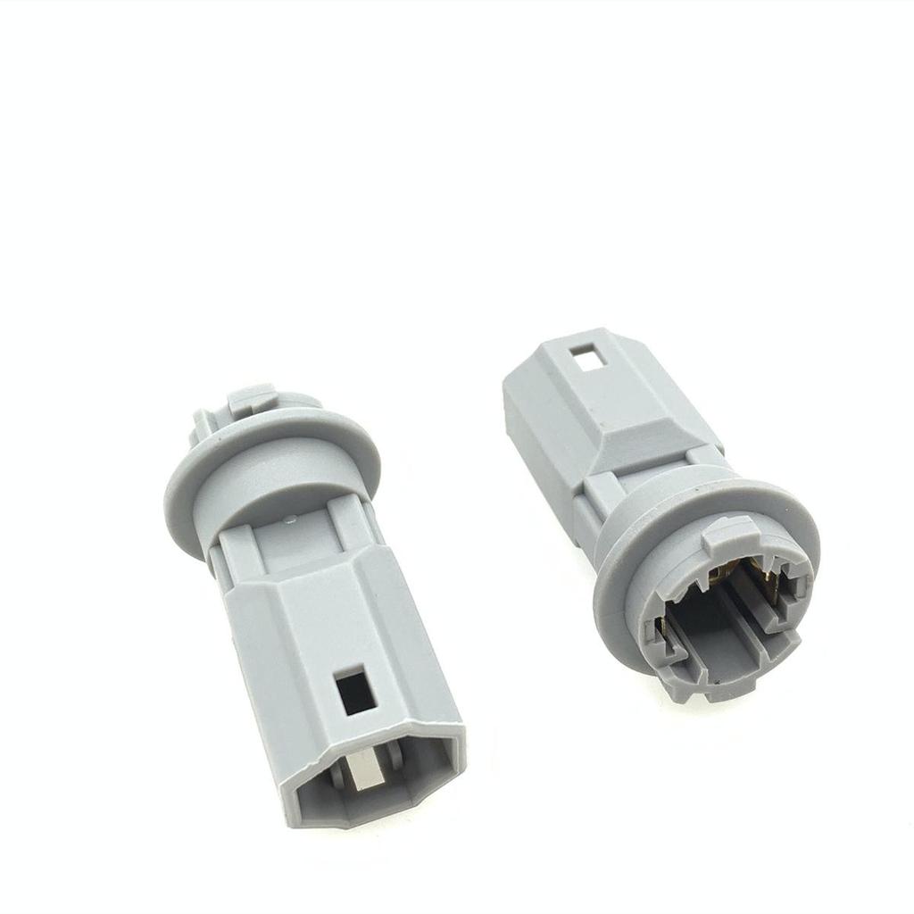 Держатель подсветки номерного знака Toyota 05-09 для Reiz, RAV4, Ralink, Camry, Land Cruiser LC200.