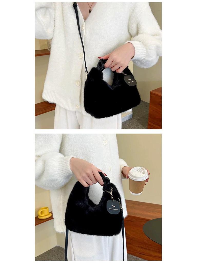 2026 New Winter Plush Furry Handbag: Cute, Handheld, Underarm Small Bag