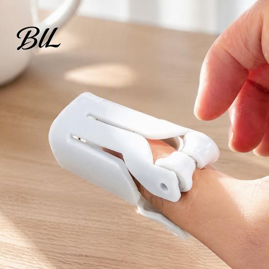 Finger Massager Roller Mini Massager, Portable Plastic Massage Tool, Small Relaxer Fatigue Pain Relief Rolling Hand for Arthritis
