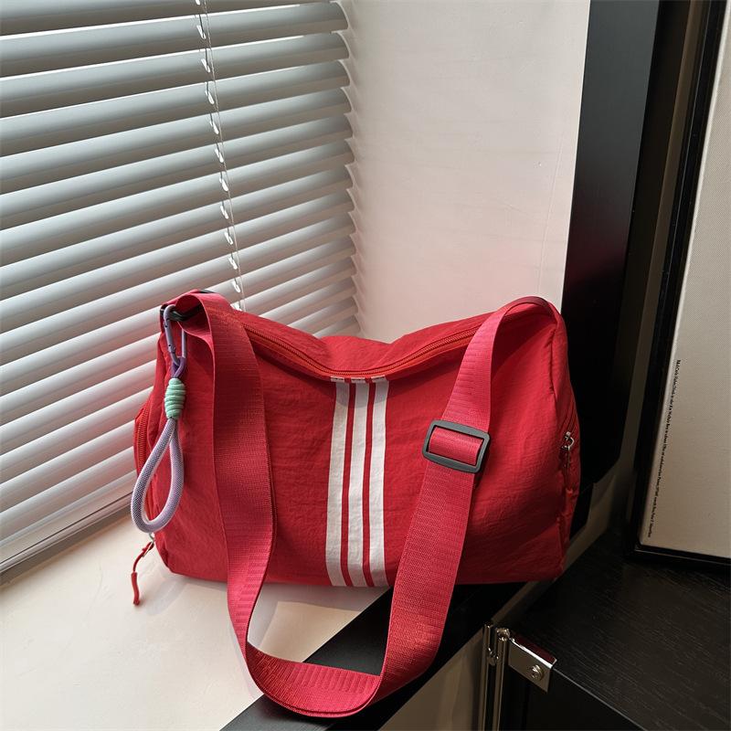 Ins Trendy Toast Casual Messenger Bag Sports Fashion Short Trip Pillow Bag Lightweight Striped Shoulder Bag