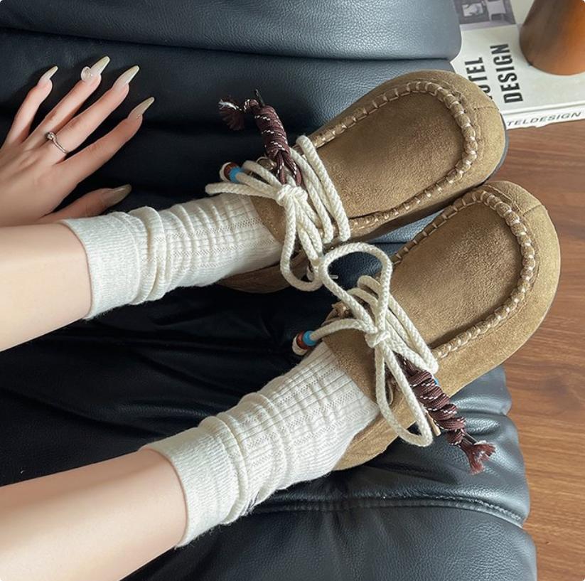 Мода 2025 Обувь ниндзя таби Одинарная Женская Ретро Замшевые Балетки Раздвоенный Носок Копыто Лодочки Лолита Обувь Женская Мэри Джейн Мокасины Балетки