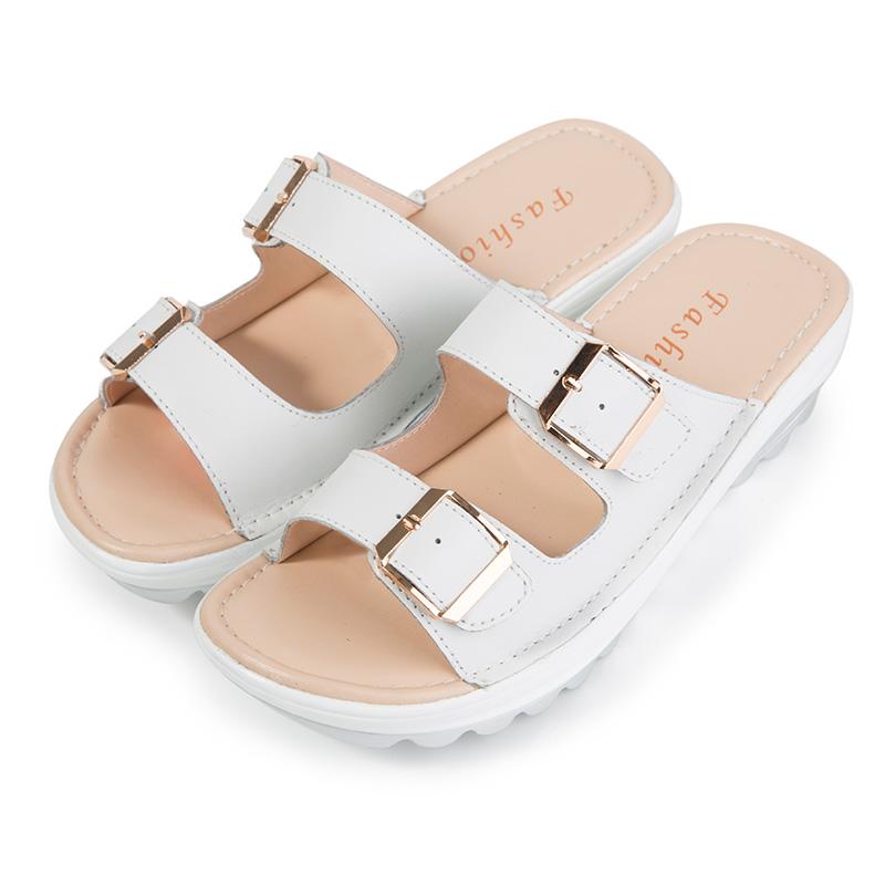 2024 New Summer Women's Plus-size Sandals Comfortable Wading Water Light Beach Sandals Leather Outdoor Flats36-42