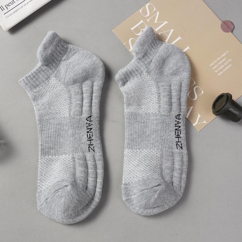Men's Breathable Sports Socks Thick Towel Bottom Shock-absorbing Ankle Socks Mesh Sweat-wicking Basketball Socks