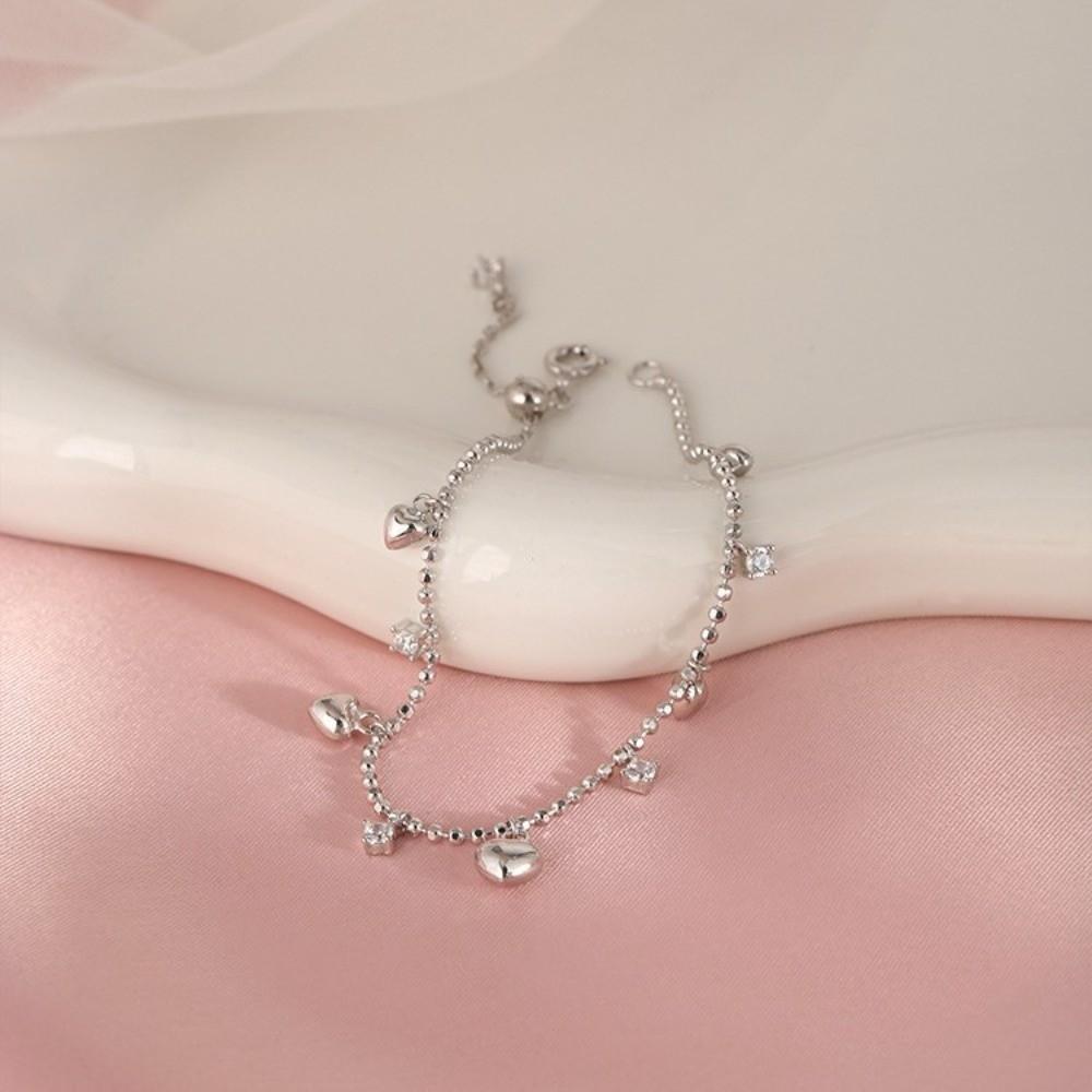 Zinc Zinc Alloy Gold Bracelet Rhinestone Charm Hand Chain Exquisite Heart Bracelet Bridal Party