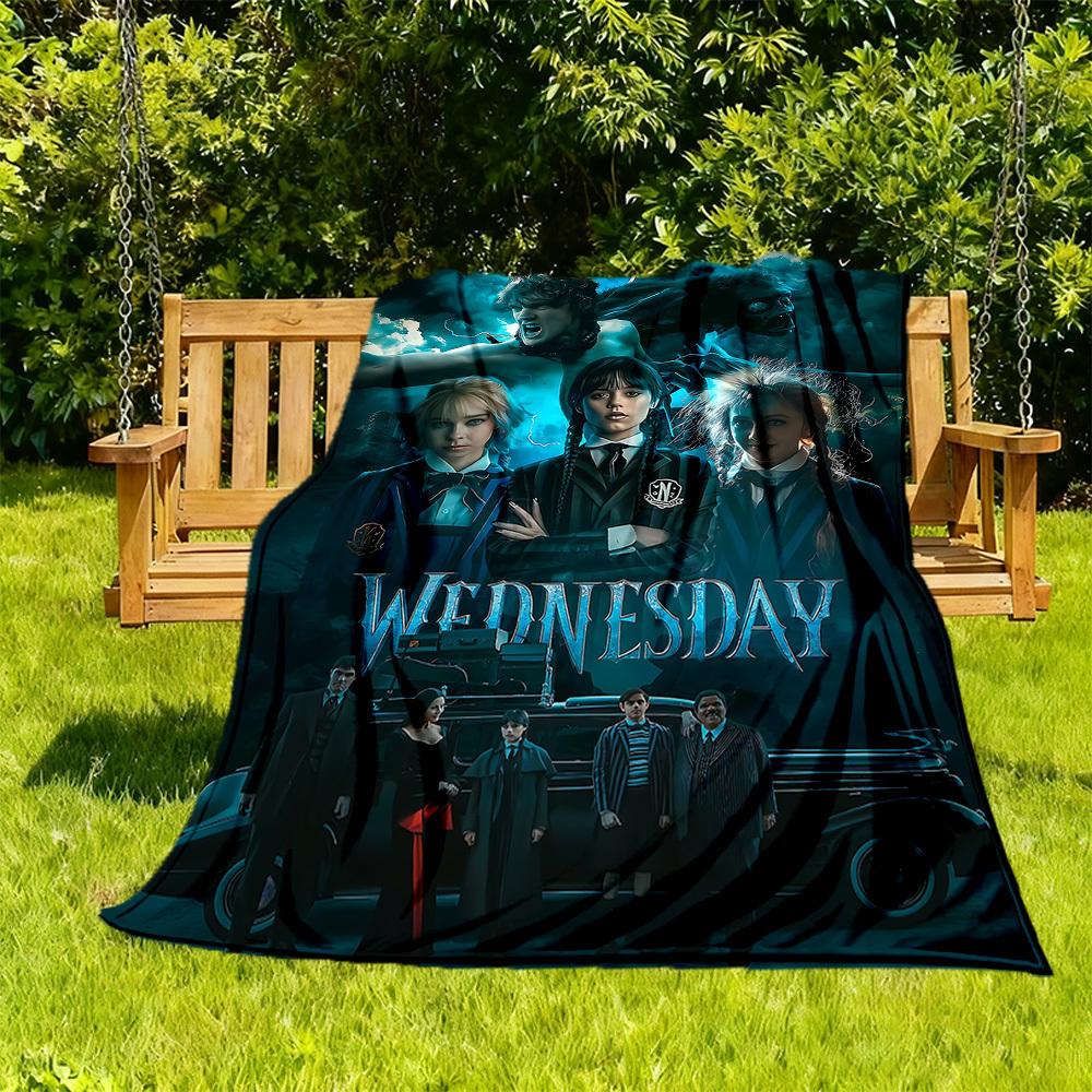 1 шт. Плед Wednesday Outdoor Blanket, легкий фланелевый, мягкий и теплый, подходит для всех сезонов: для дивана, отдыха на природе, кемпинга, гостиной, офиса.
