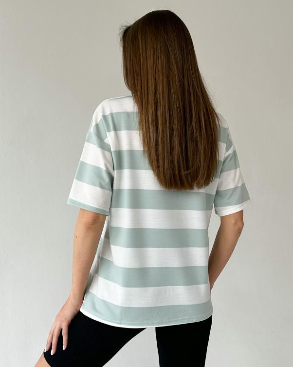 Полосатая футболка с надписью ISSA Plus