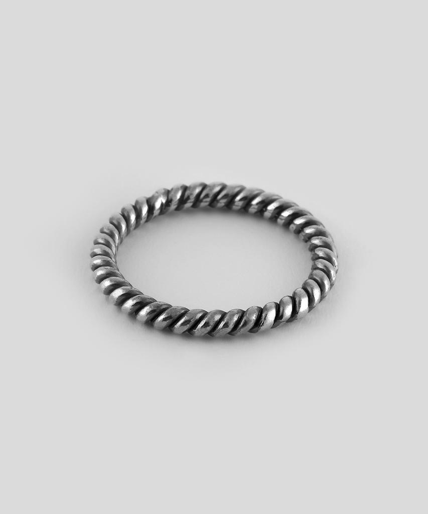 Quarqor #9109 Кольцо из серебра 92.5