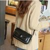 Small Square Bag Genuine Leather Crossbody Bag for Women's 2024 New Wide Shoulder Strap Genuine Leather Commuting Shoulder Bag