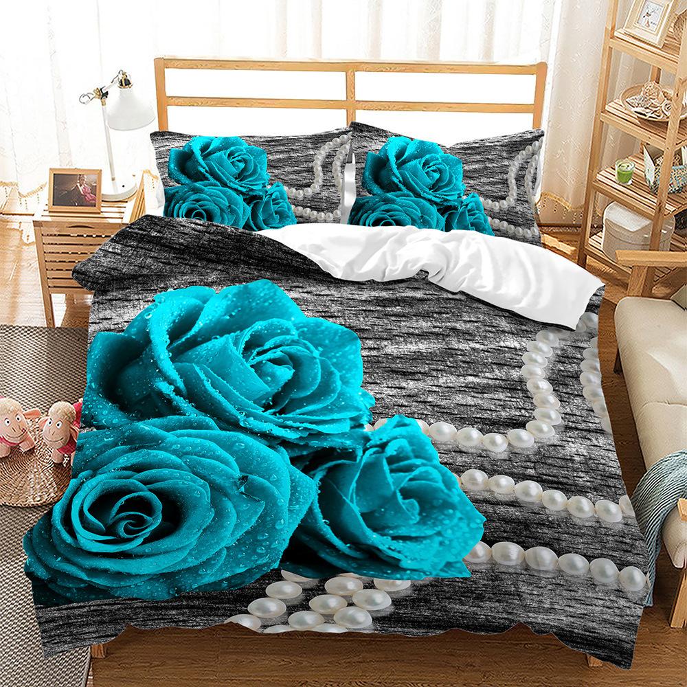 Комплект постельного белья Home Textile: трехсекционное одеяло с цветочным принтом и цифровой печатью.