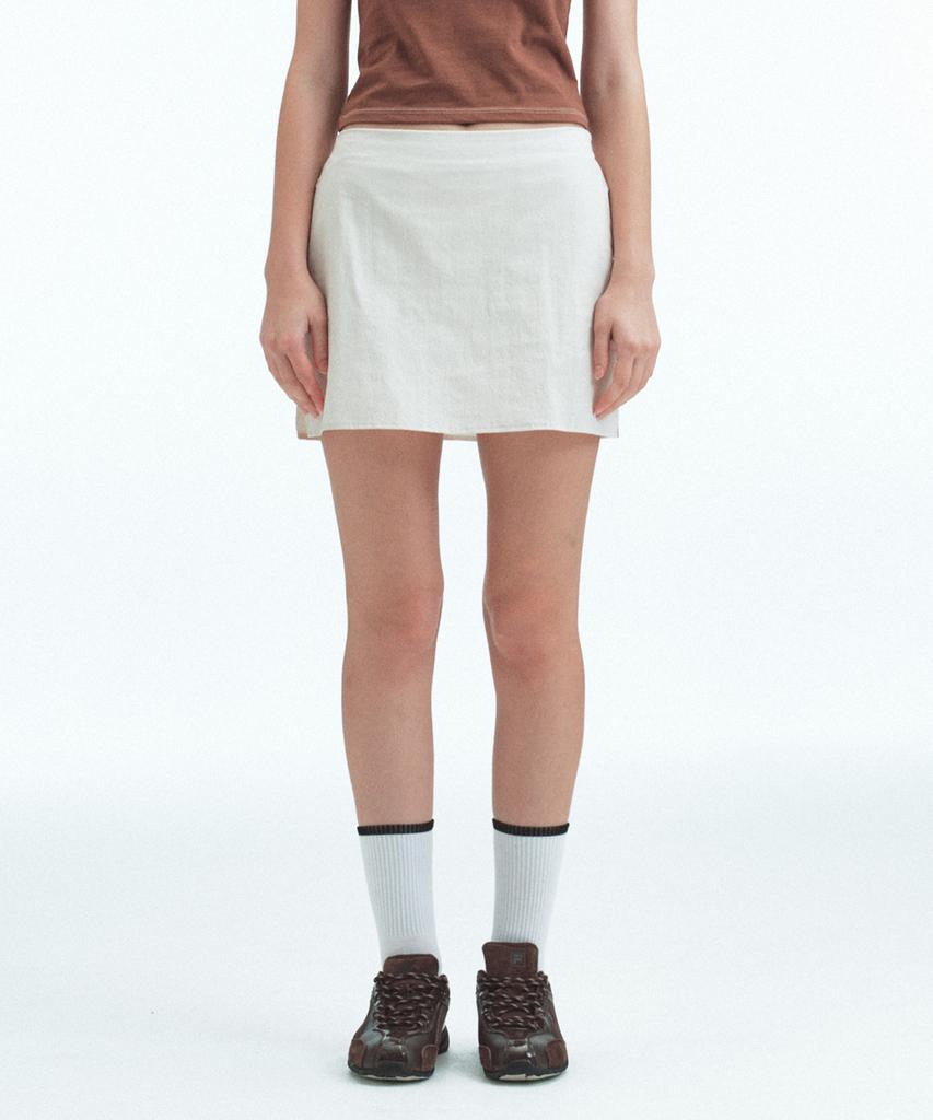 Rest And Recreation Nylon Back Pouch Skirt - Light Beige