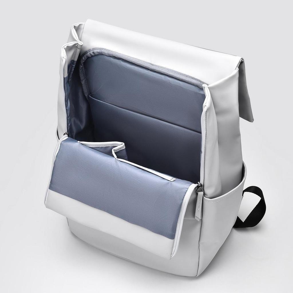 Мужской рюкзак-трансформер с магнитным клапаном для путешествий: Стильный трансграничный дизайн для бизнеса и отдыха.