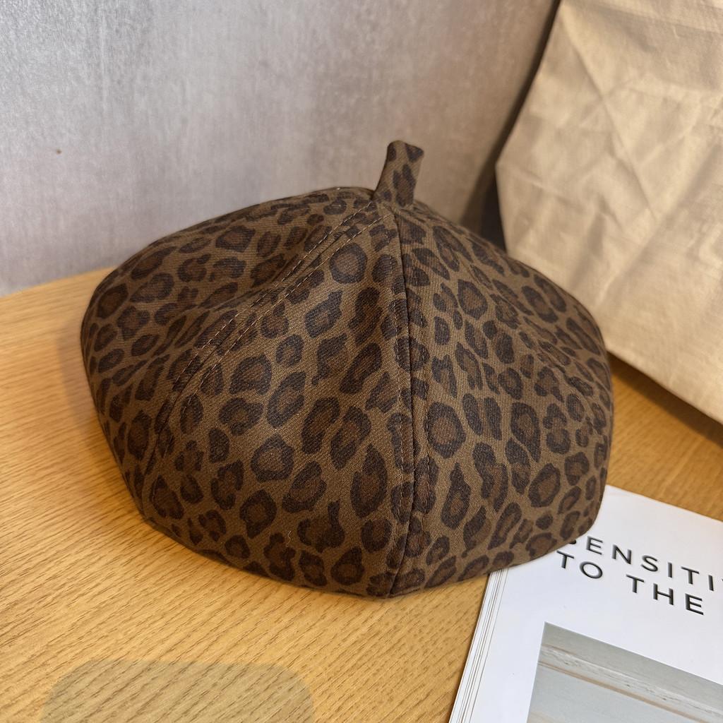 Leopard Retro Fashionable Print Women Casual Beret For Autumn Winter And