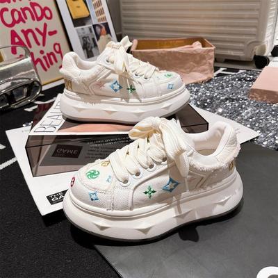 Женская обувь – Кроссовки