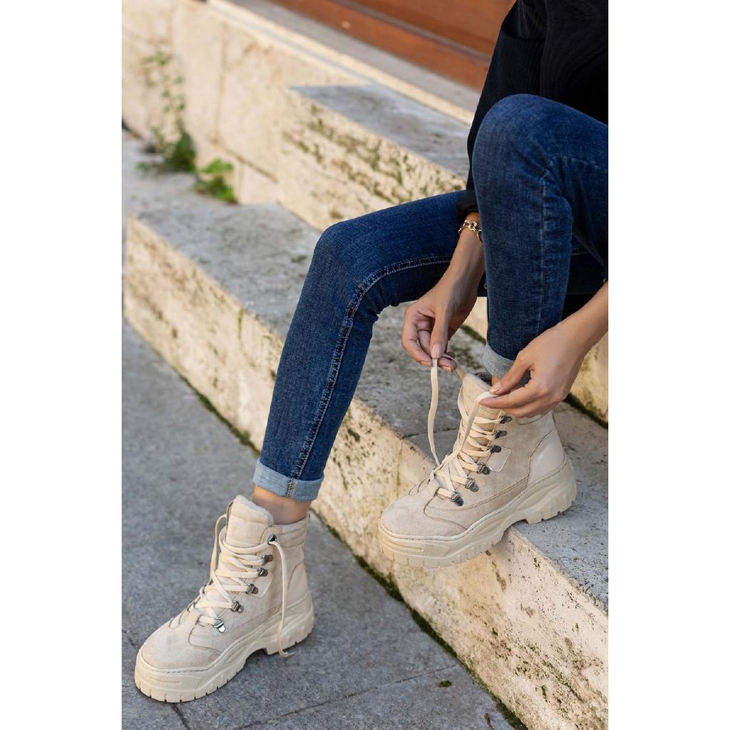 Бежевые женские ботинки Ds.0lna