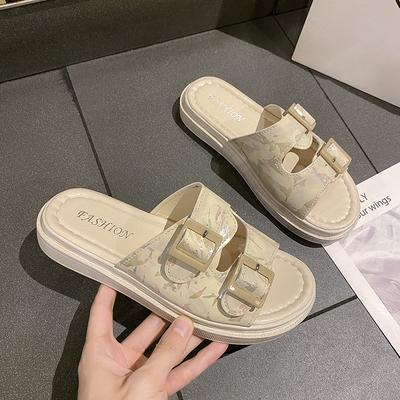 Повседневные крутые тапочки для дома, новые сандалии с металлической пряжкой для девочек на лето 2025, односложные для улицы
