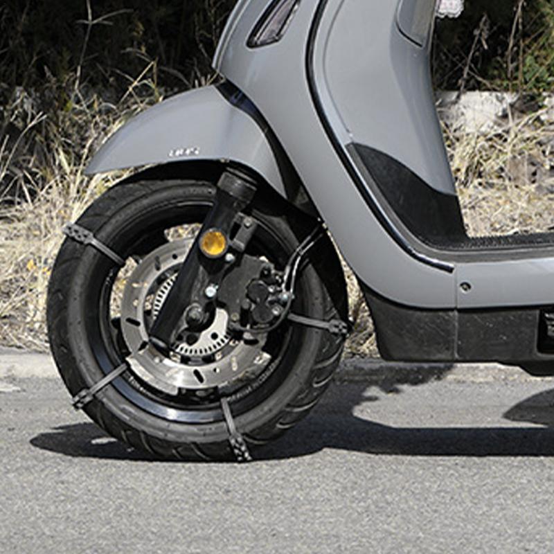 Автомобильные цепи противоскольжения Цепи противоскольжения для мотоциклов Нейлоновые цепи противоскольжения Зимние принадлежности для езды на велосипеде по снежной песчаной дороге