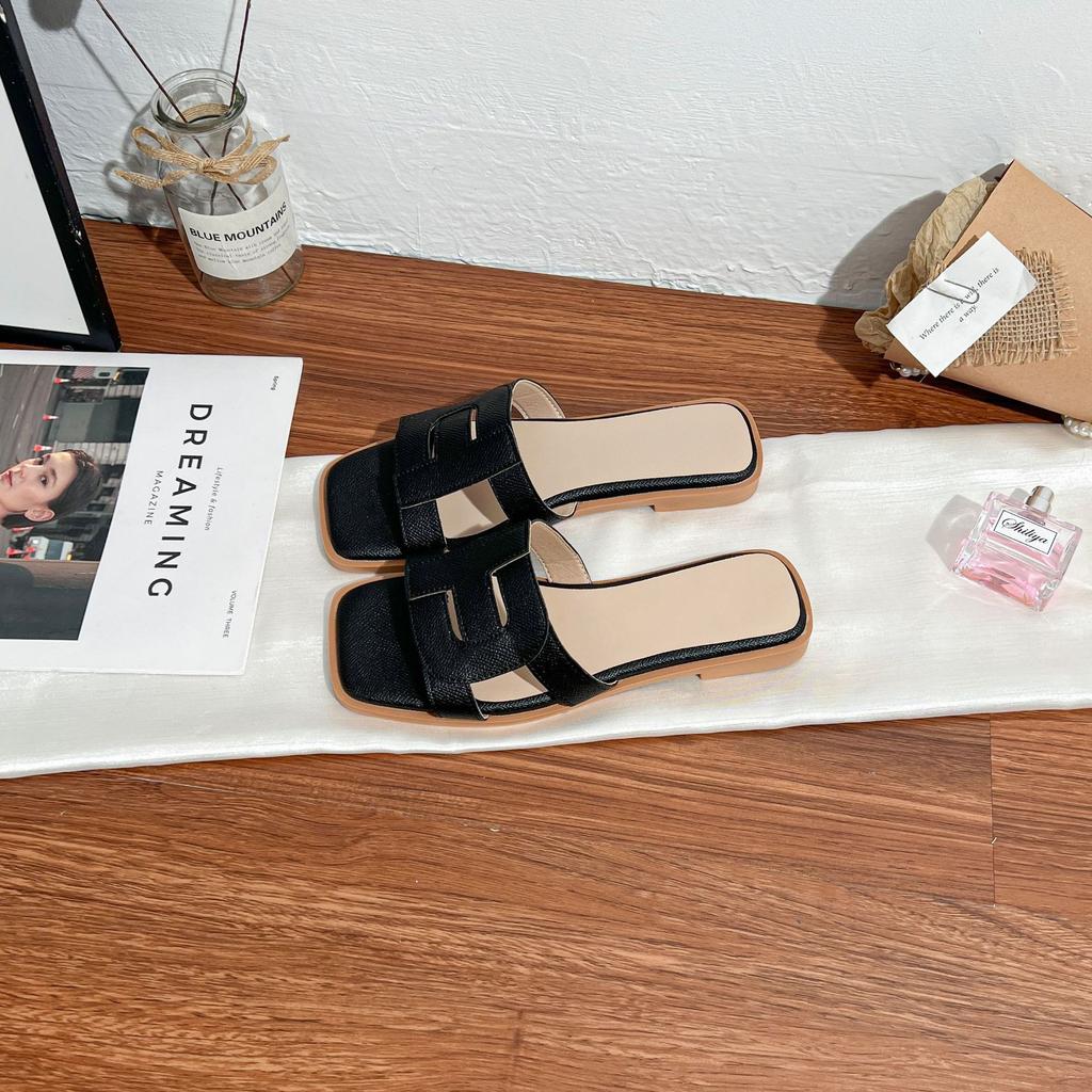 Yuanlitong Summer New Flat-bottomed Slippers Women's Wear High-end Temperament Square Head Cool Slippers Women's Woven Women's Shoes