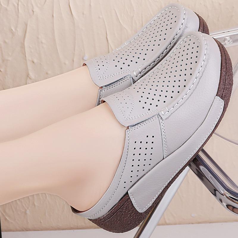 Кожаные шлепанцы женские новые летние повседневные дышащие полые тапочки