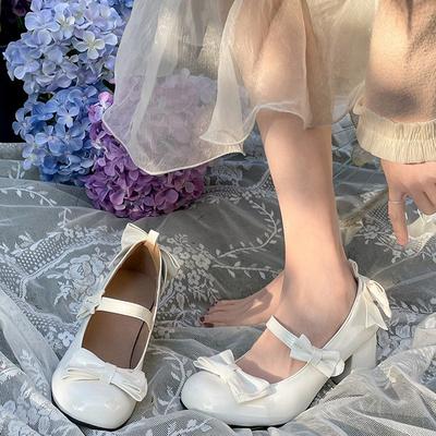 Модный темперамент британский стиль толстый каблук высокие каблуки женские новинка весна и осень 2025 с юбкой неглубокий горловина Мэри Джейн маленькие кожаные туфли