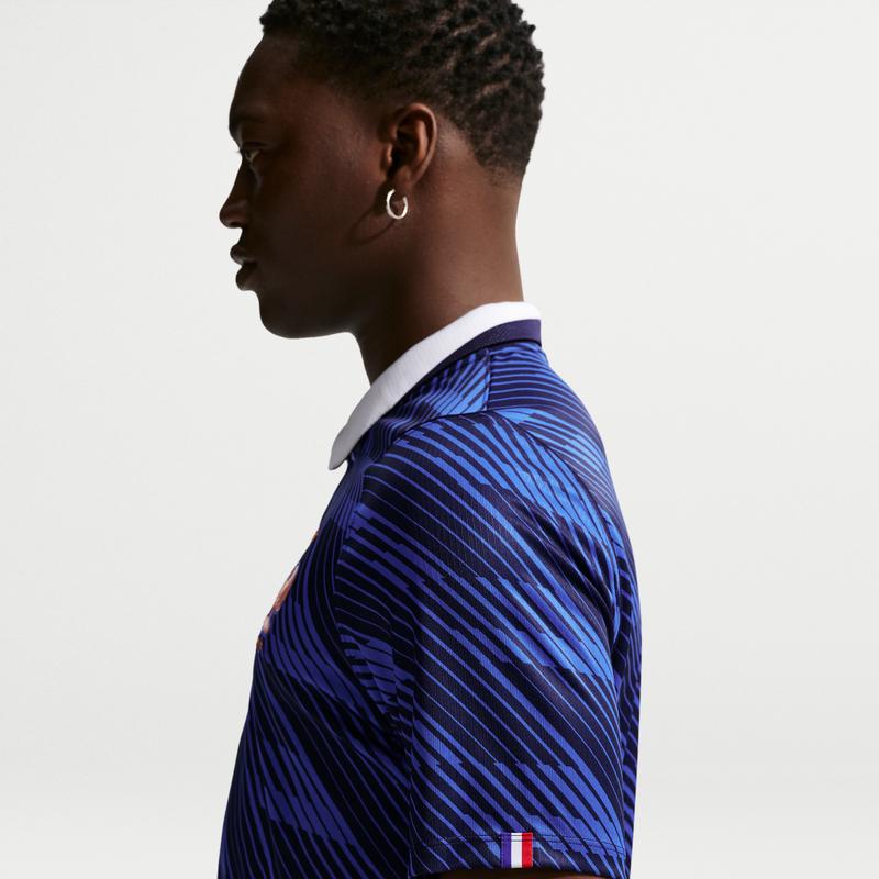 Мужская футболка для футбола Nike Dri-Fit Fan Edition Сезон 2026 Команда Франции Домашняя Быстросохнущая С цветовыми блоками Свитшот с коротким рукавом