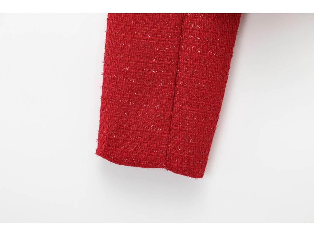 Женская мода весна 2025: Европейский и американский универсальный текстурированный пиджак в французском стиле с пуговичным декором