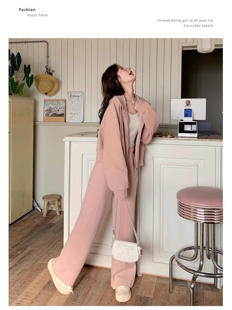 Женский худи свободного кроя и спортивные брюки - Стильный комплект-двойка для весны и осени, доступный в больших размерах