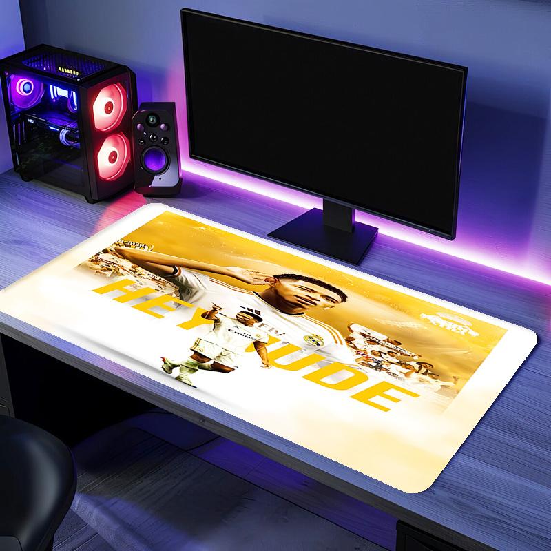 Jude Bellingham Mouse Pad - Non-Slip Rubber Base, Smooth Surface for Work,Gaming,Office,And Home Use, Desk Mouse Pad