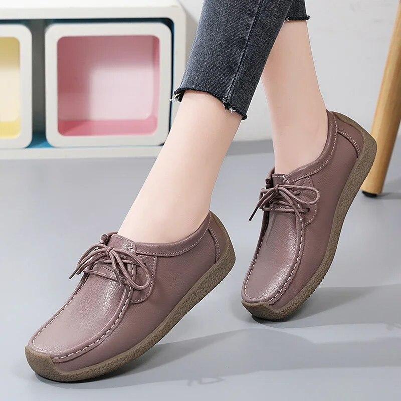Новинка 2024 года, женская обувь из воловьей кожи большого размера, повседневная обувь на мягкой подошве, одинарные туфли на шнуровке