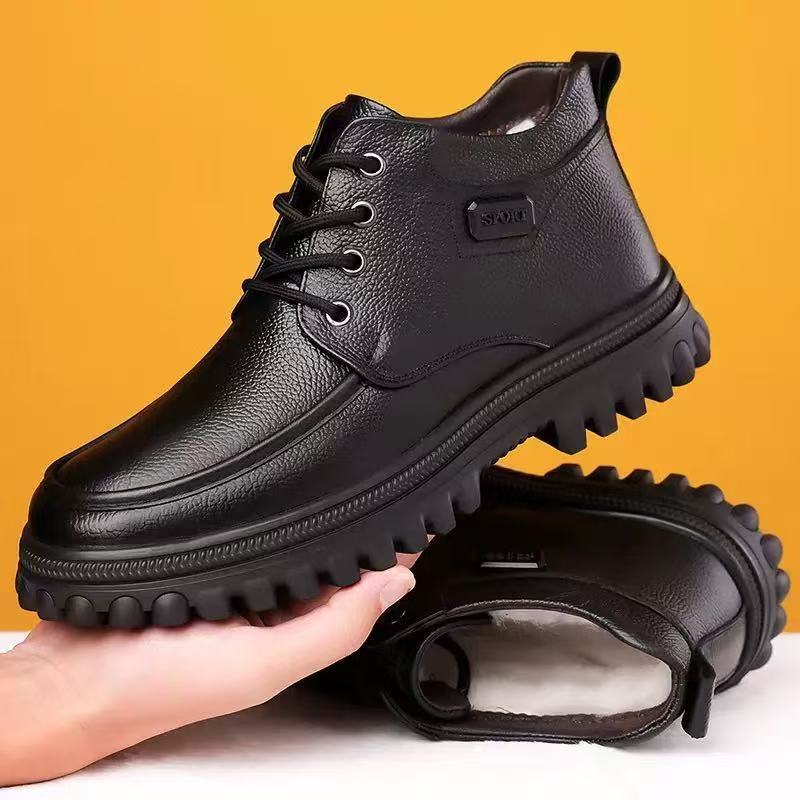 Зимние новые мужские хлопковые ботинки с высоким верхом, бархатные теплые ботинки на толстой подошве, ботинки для снега для мужчин среднего и пожилого возраста, уличные повседневные нескользящие кожаные ботинки