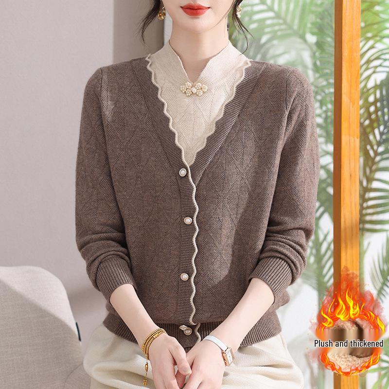 Mom's Winter Velvet Qipao Collar Sweater: Two-Piece Top for Middle-Aged and Elderly Women