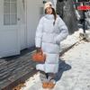 Утепленная одежда женская средняя и длинная 2024 зимняя новая корейская версия утолщенная куртка с капюшоном студенческая куртка с пуховиком до колена