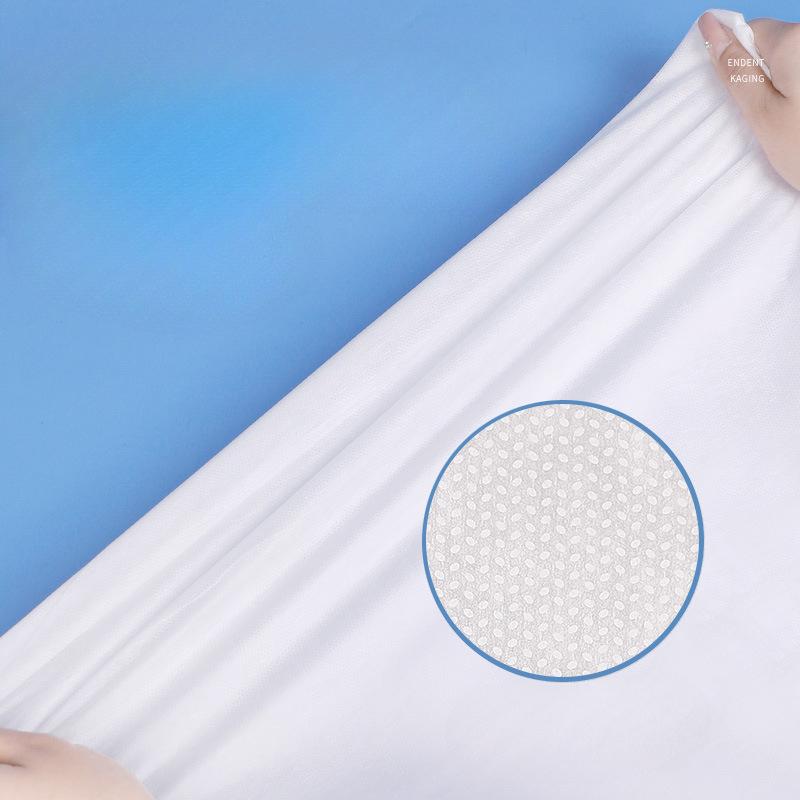 Одноразовый комплект простыней из четырех предметов для путешествий. Портативные и одноразовые принадлежности для отелей. Грязезащитные простыни.