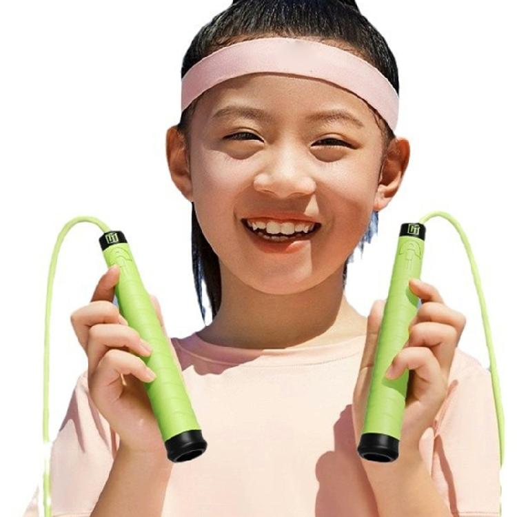 Childrens Jump Rope Fitness Skipping Rope with Adjustable Length and Nonslip Handle, Exercise Training Skipping Rope