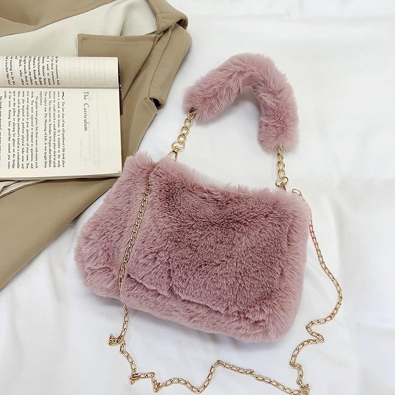Simple Faux Fur Tote Bucket Bag Metal Chain Crossbody Bag For Women's Daily Casual Use Plush Bag Furry Purse CLE