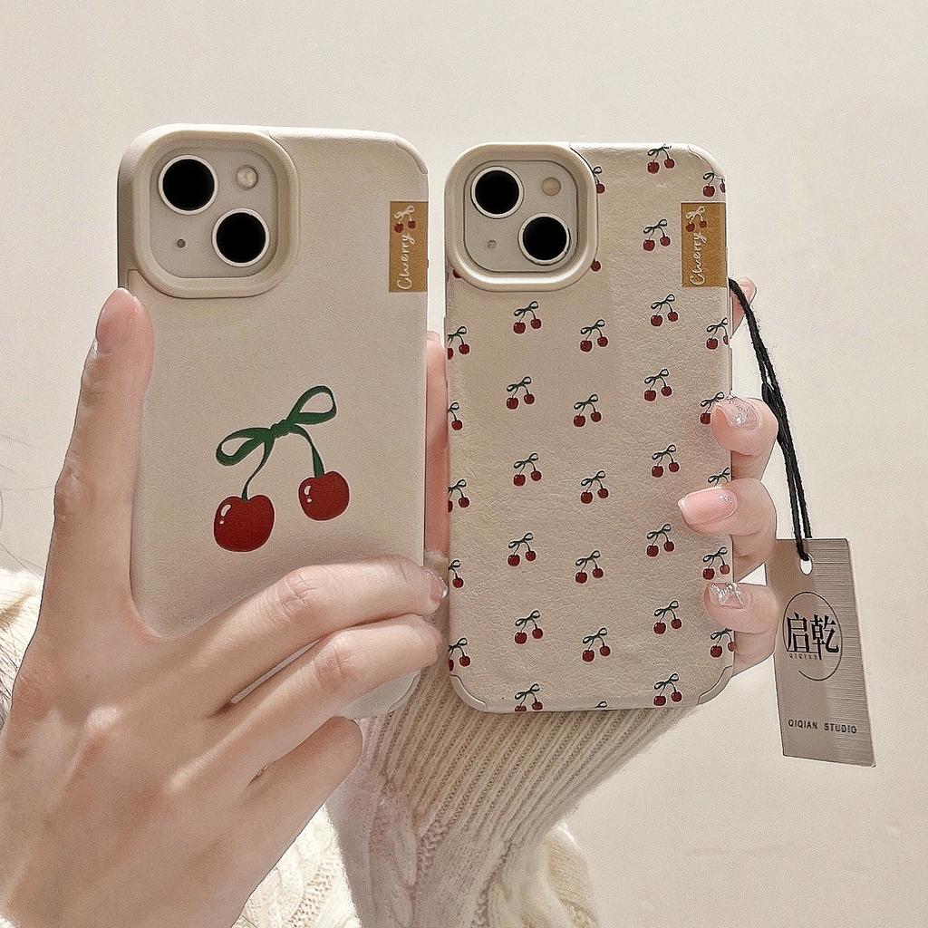 White Leather Wine-red Cherry IPhone 15 Phone Case Suitable for Apple 14/13 Promax Soft Shell